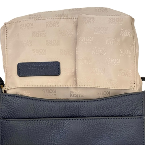 MICHAEL KORS Hamilton Traveler Crossbody Bag Navy Blue - Picture 15 of 16